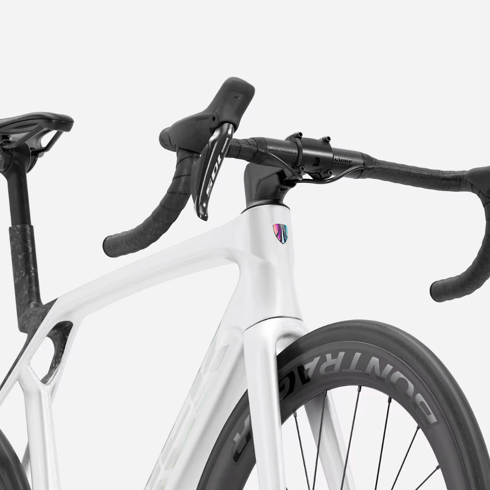 Madone SL 6 Gen 8 - Gloss Crystal White 2026