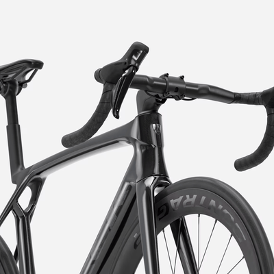 Madone SL 7 Gen 8 - Gloss Dark Star/Matte Deep Smoke