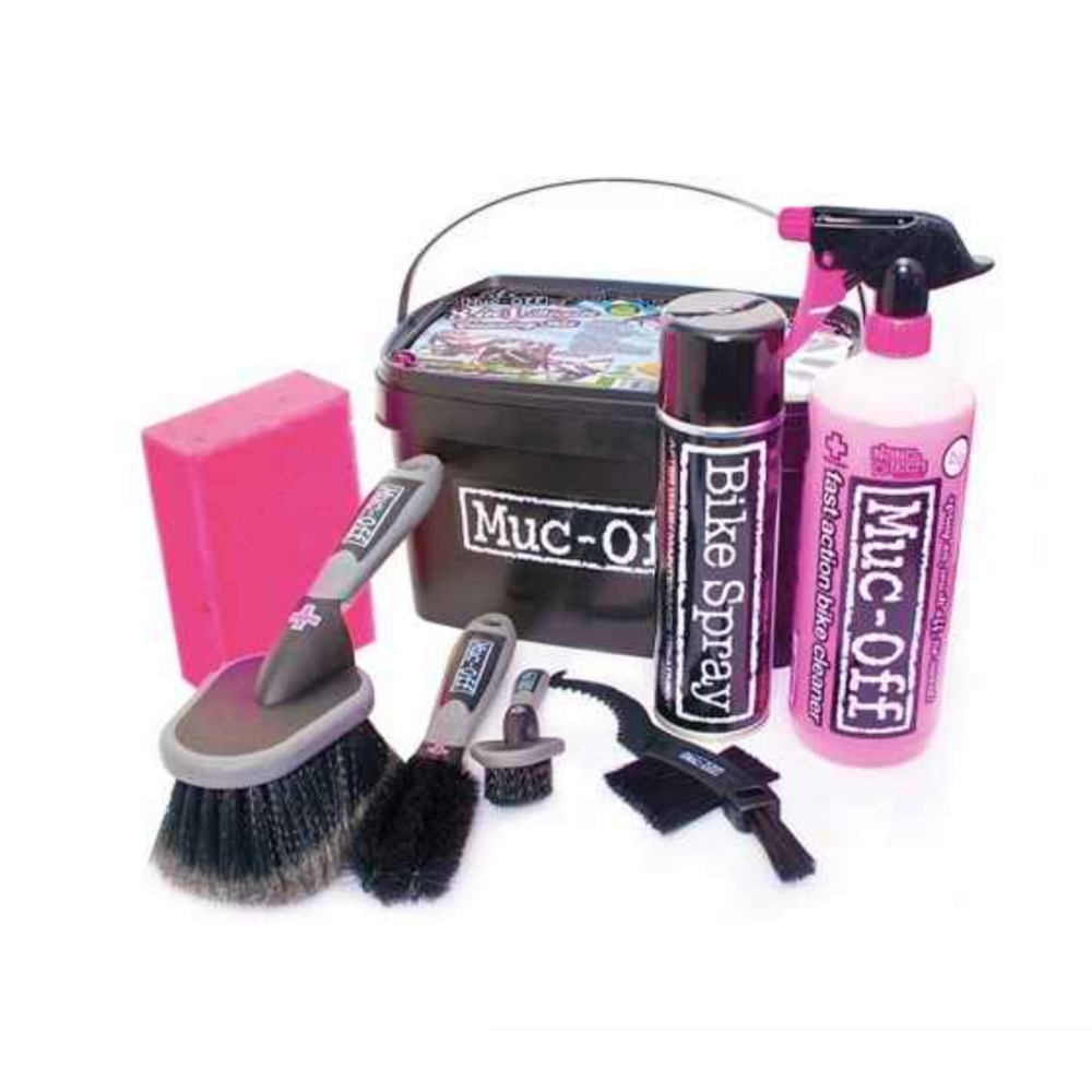 MUC-OFF 8-1 bike cleaning kit