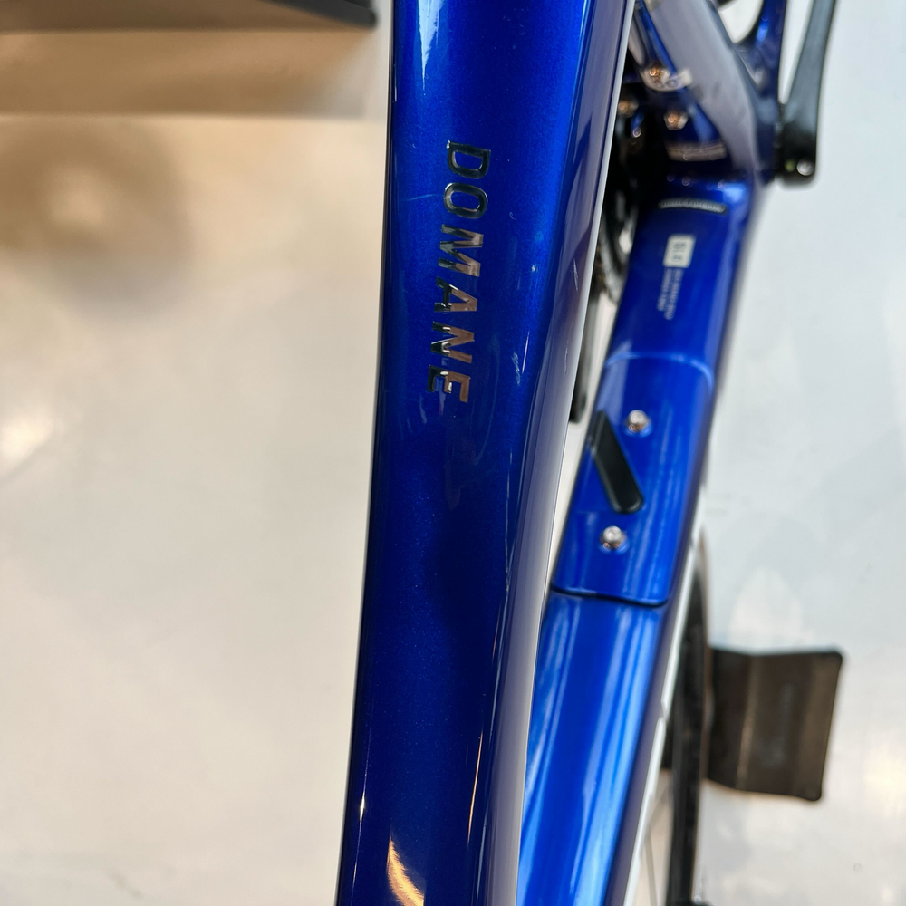 
                  
                    Domane SL 6 Gen 4 - Hex Blue
                  
                