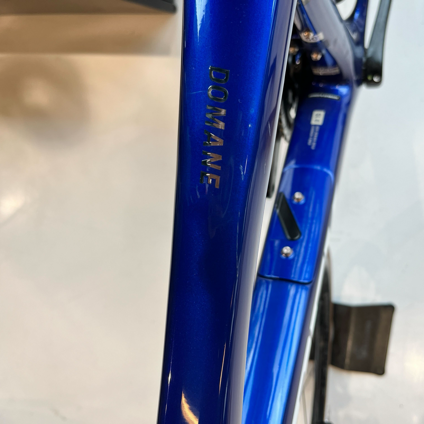 
                  
                    Domane SL 6 Gen 4 - Hex Blue
                  
                