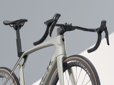 Madone SL 7 Gen 8 - Matte Lunar Silver
