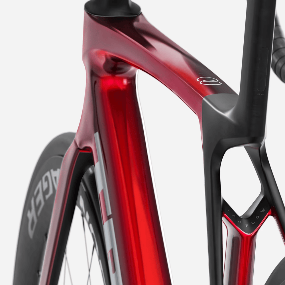 
                  
                    Madone SL 7 Gen 8 - Gloss Fury Red/Matte Deep Smoke
                  
                