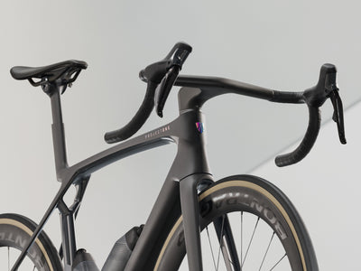 Madone SLR 7 Gen 8 - Matte/Gloss Carbon Smoke