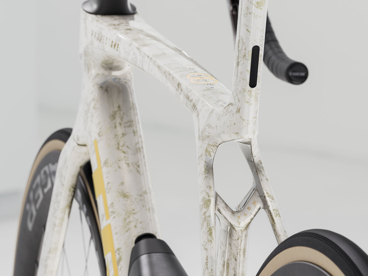 
                  
                    Madone SLR 7 AXS Gen 8 - Era White
                  
                