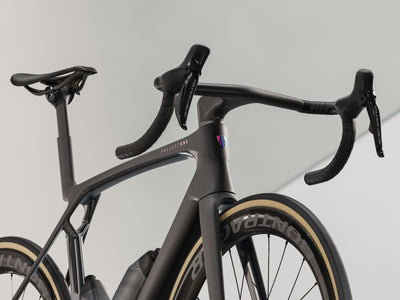 Madone SLR 9 Gen 8 - Matte/Gloss Carbon Smoke