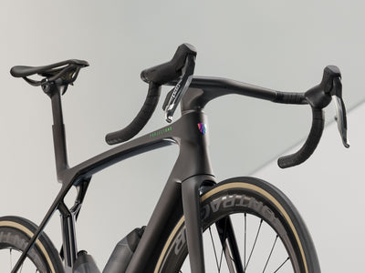 Madone SLR 9 AXS Gen 8 - Matte/Gloss Carbon Smoke