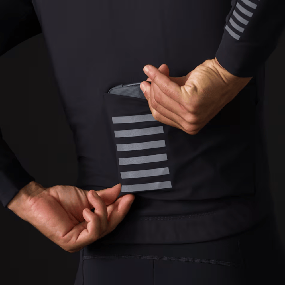 
                  
                    Rapha Men's Pro Team Shadow vinterjakke - Black
                  
                