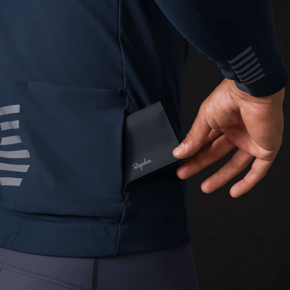 
                  
                    Rapha Men's Pro Team Shadow vinterjakke - Navy
                  
                