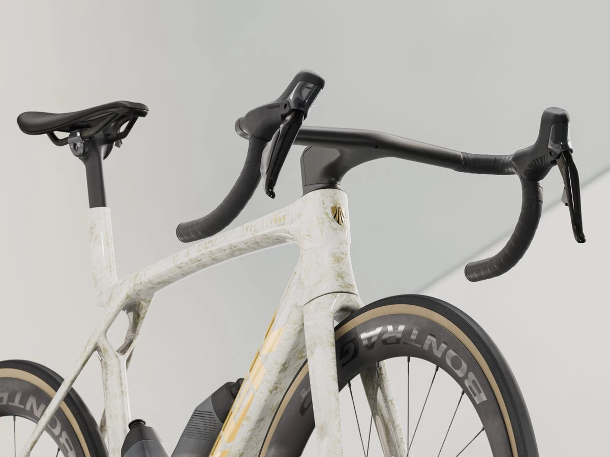 Trek Madone SLR 7 Gen 8 Era White
