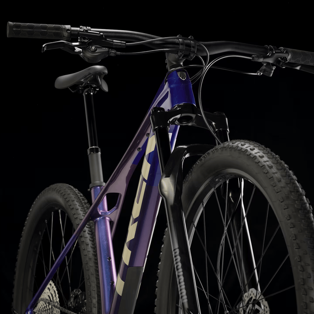 
                  
                    Procaliber 9.5 Gen 3 - Purple Flip/Hex Blue
                  
                