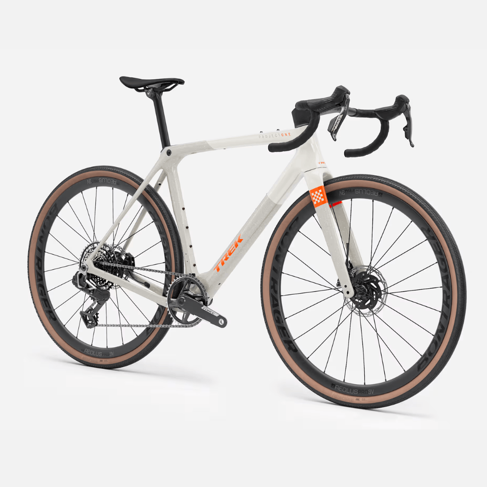 
                  
                    Checkmate SLR 7 AXS 2026 - Era White/Buff Beige
                  
                